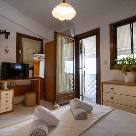 Central Treehouse By Rentalspro - Halkidiki Appartement *